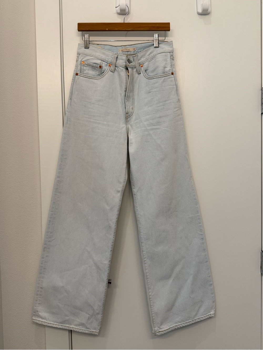 Levi’s Ribcage Wide Leg Jeans Size 28 - Picture 3 of 10